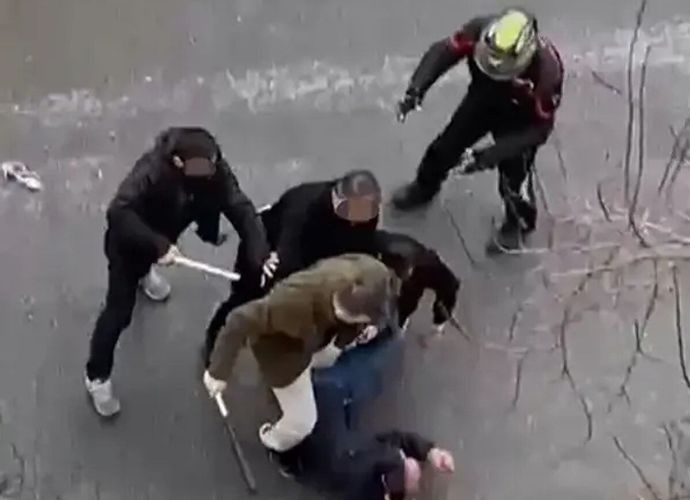 Trafikte Sopalı Kavgaya "Servet" Değerinde Ceza! Yeni Trafik Kanunu İlk Faturayı Kesti: Tam 1 Milyon 164 Bin TL!