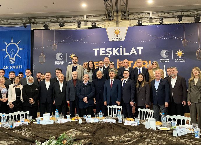 Balıkesir AK Parti Ailesi İftar Sofrasında Buluştu: "Birlik ve Beraberlik" Mesajı