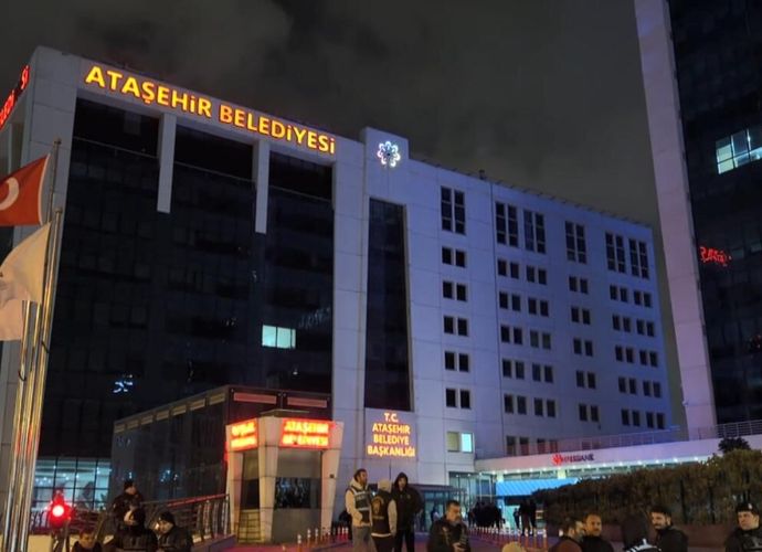 Ataşehir Belediyesi'nde 7 Milyon Dolarlık Rüşvet Skandalı! "Parçala Behçet Oldum Resmen"
