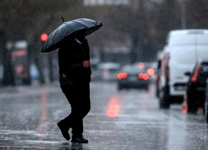 Meteorolojiden 5 İl İçin Sarı Kodlu Kritik Uyarı: Sağanak Yağış ve Sel Tehlikesi Kapıda! Hemen Önleminizi Alın!
