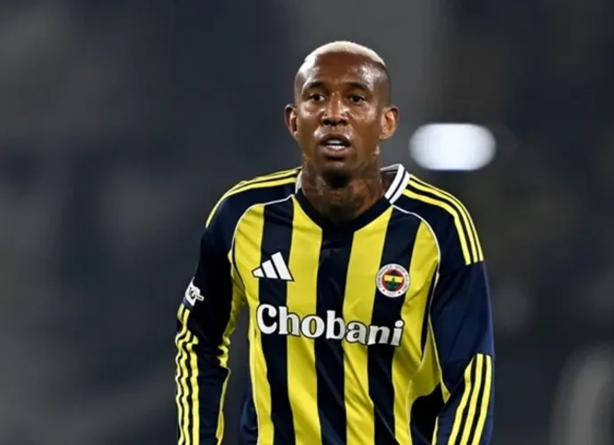 GOL! Gornik Zabrze - Fenerbahçe Maçında Talisca Topun Başına Geçti! Penaltıyı Gole Çevirdi! Fenerbahçe Önde!
