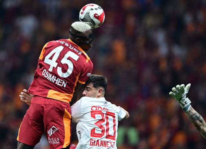 Trio’da Olay Sözler! Galatasaray - Antalyaspor Maçında Skandal Kararlar: "Osimhen Atılmalıydı, Net Penaltı Verilmedi!"
