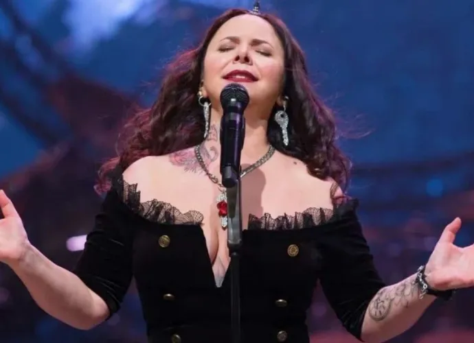 Şebnem Ferah’tan 300 Bin Kişilik Kuyruk Sonrası Müjde! Bilet Alamayanlar Üzülmesin: 14 Konser Daha Geliyor...