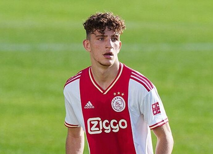 Ahmetcan Kaplan Transferinde Dev Kapışma! Beşiktaş ve Trabzonspor Karşı Karşıya: Ajax'ın Kararı Ne Olacak?