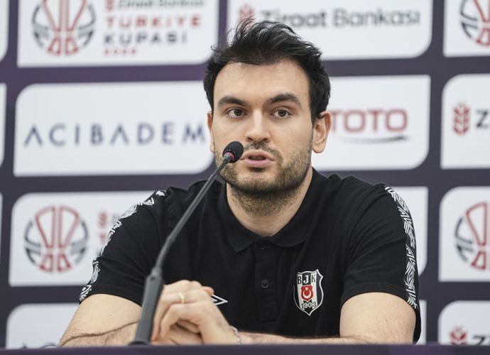 Beşiktaş'ta Yiğit Arslan Dönemi Kapandı: Milli Oyuncudan Duygusal Veda!