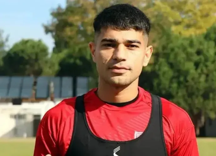 1. Lig'de Yılın Savunma Hamlesi! Bandırmaspor, Erzurumspor'un Yıldızı Ali Ülgen'i Renklerine Bağladı!