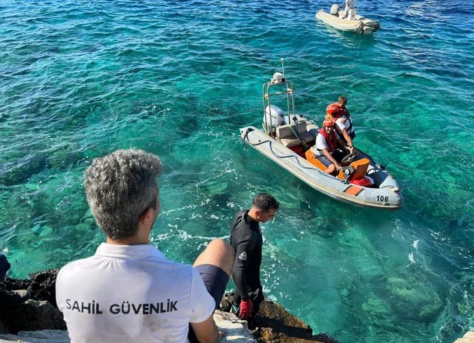 Ayvalık'taki Tekne Turu Facia İle Bitti! Karaada Açıklarında Kaybolan Gencin Cansız Bedeni 15 Metre Derinlikte Bulundu!