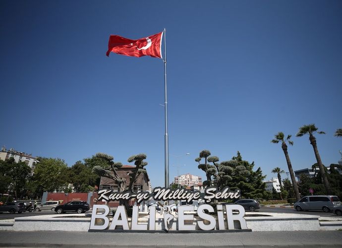 Balıkesir'in Nüfus Haritası Netleşti: Kıyılar ve Merkez Bölgesi Büyüyor, Kırsal Nüfus Kan Kaybediyor!