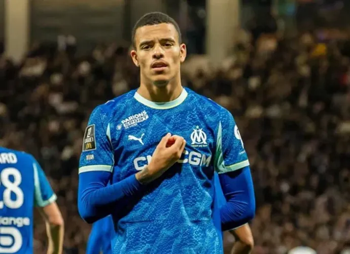 Fenerbahçe Yılın Transfer Bombasını Patlattı! Mason Greenwood KAP'a Bildirildi: İşte Sözleşme Detayları!