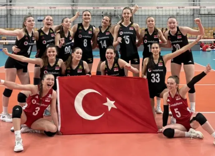 Gururumuz Genç Sultanlar: Türkiye U18 Milli Takımı Avrupa İkincisi Oldu!