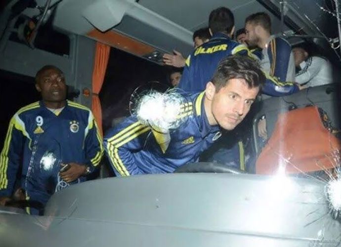 11 Yıllık Karanlık Perde Aralandı! Fenerbahçe Otobüsünün Kurşunlanmasında İlk Tutuklama Geldi!