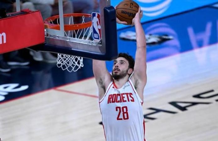 NBA'de Muhteşem Gece: Alperen Şengün'den 23 Sayılık Şov, Houston Rockets Dallas'ı Ezdi Geçti!