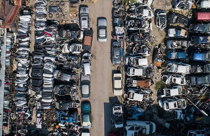25 Yaş Üstü Araç Sahipleri Dikkat! 2026 Hurda İndirimi Ve Yerli Araç ÖTV Muafiyeti Yasalaştı mı?