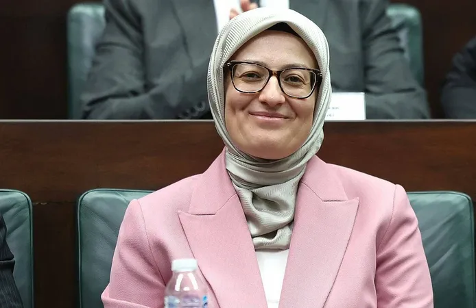 AK Parti Genel Başkan Yardımcısı Belgin Uygur'dan 29 Ekim Cumhuriyet Bayramı Mesajı