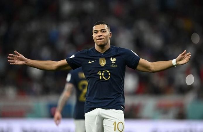 Milli Maçta Sakatlanan Kylian Mbappe'den Kötü Haber! Real Madrid Sağlık Durumunu ve Sahalara Dönüş Tarihini Duyurdu!