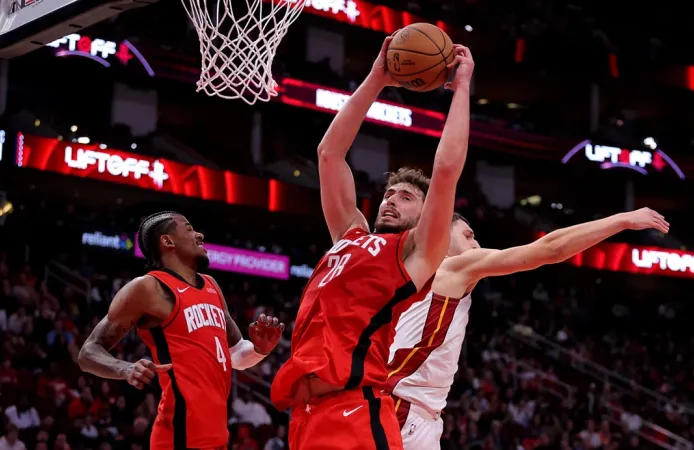 Alperen Şengün Parkede! Houston Rockets - Dallas Mavericks Maçı Nasıl İzlenir? Canlı Yayını Var mı?