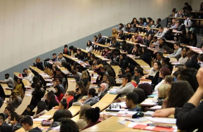 Üniversiteler Ne Zaman Açılıyor? 2026-2027 Güz Dönemi İstanbul ve Marmara Üniversitesi Açılış Tarihleri!