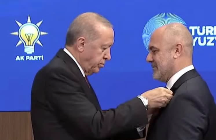 CHP'den Ayrılıp "Bağımsız Kalacağım" Demişti! Aydın Dinçer AK Parti'ye Neden Katıldığını Açıkladı: