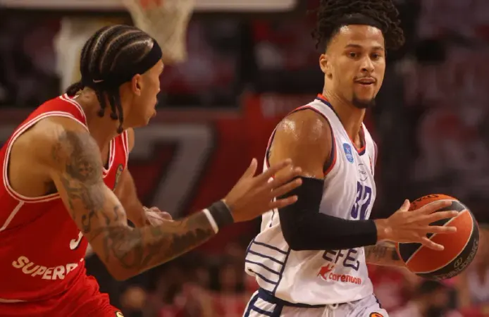EuroLeague 4. Haftada Anadolu Efes Deplasmanda Mağlup Oldu! Olympiakos Karşısında 89-66 Kaybetti!