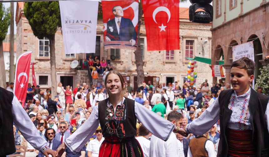 Ayvalık Küçükköy Teferic Şenlikleri Başlıyor! İşte Festival Programı ve Tarihleri...
