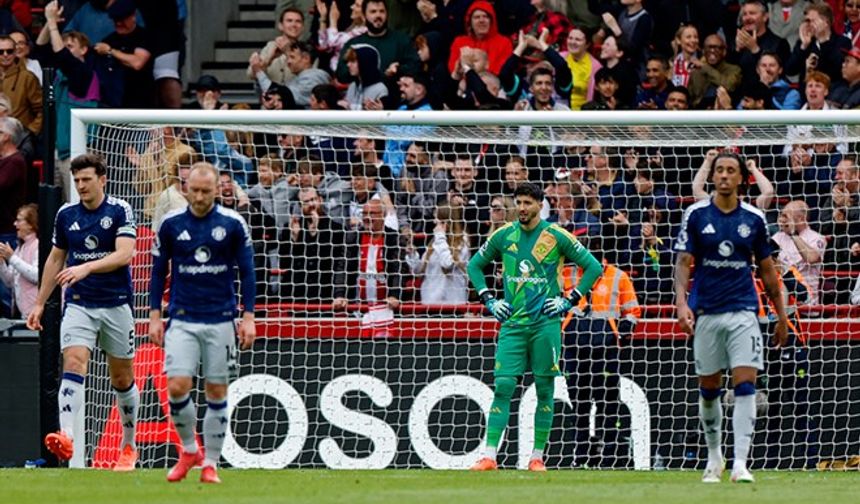 Altay Bayındır'ın Premier Lig Kabusu: Manchester United 7 Gollü Maçta Brentford’a Boyun Eğdi!