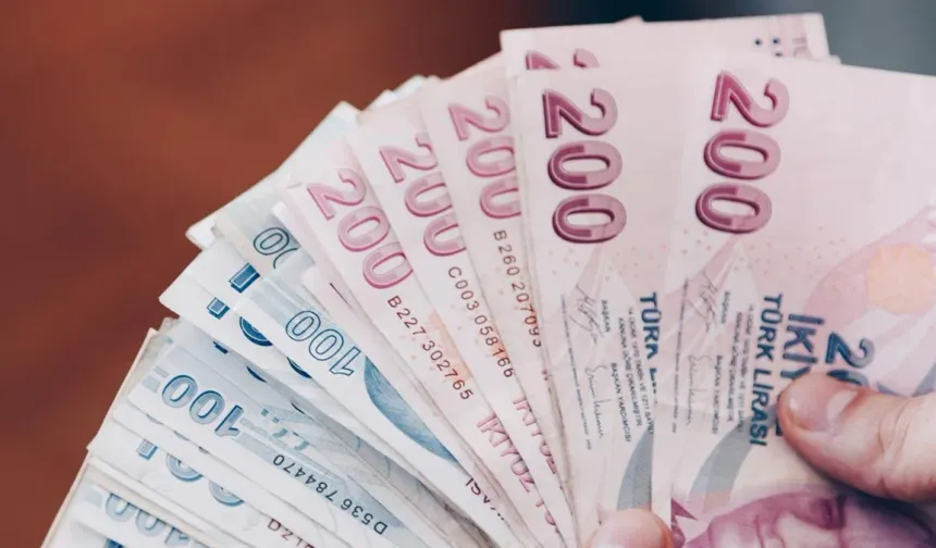 Milyonların Gözü Kulağı Temmuz Ayında: 2026 Asgari Ücrete Ara Zam Gelecek mi? İşte Son Durum!