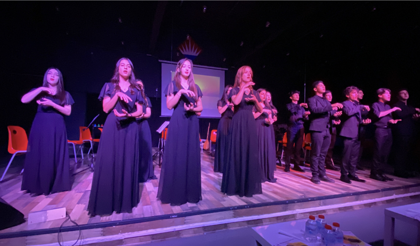 Ayvalık'ta Lise Öğrencilerinden Klasik Müzik Konseri