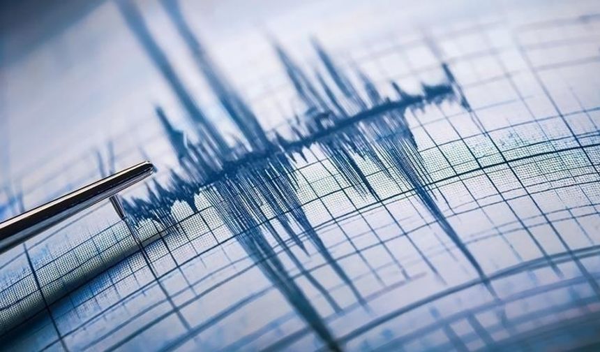 Endonezya'da 6 Büyüklüğünde Korkutan Deprem!