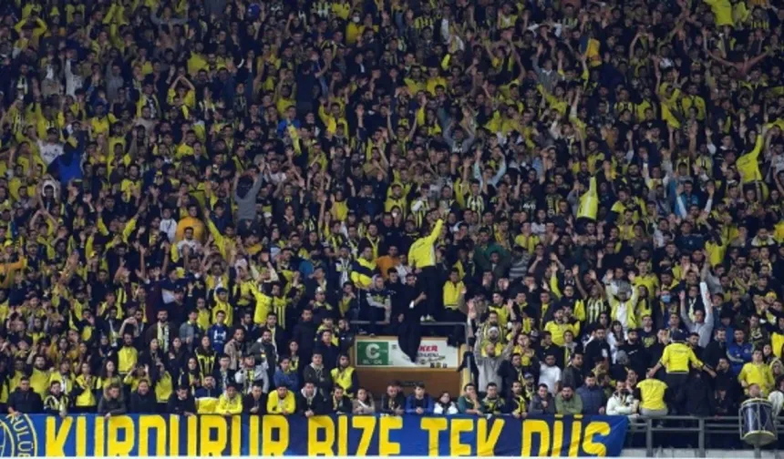 Derbide Gol Değil Tepki Konuşuldu! Kadıköy’de Aziz Yıldırım Sesleri Yükseldi