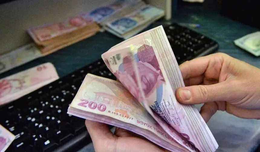 Parası Mevduatta Olanlar İçin Kötü Haber: Faizler Düşecek, Sermaye Kaçacak!