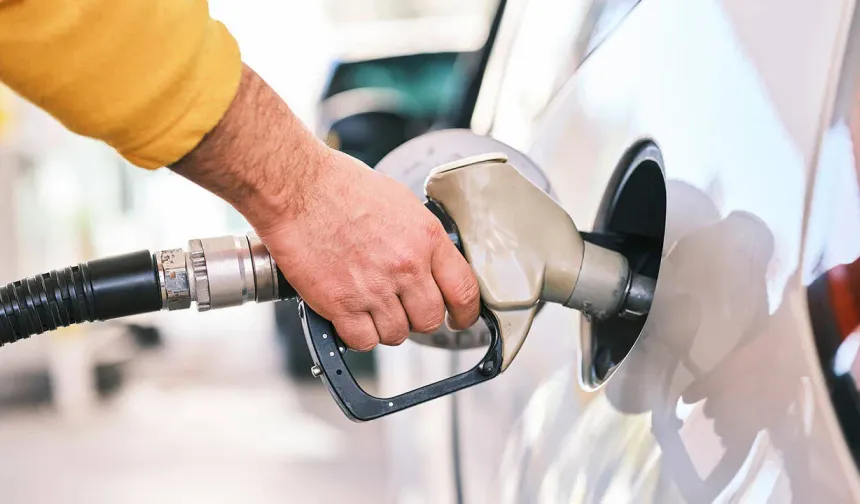 Araç Sahiplerine Müjde! Motorine Büyük İndirim Geliyor!