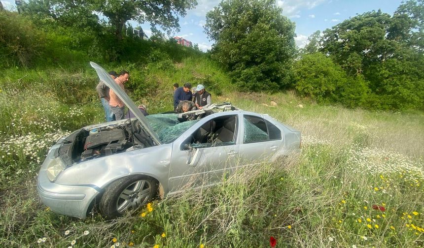 Balıkesir-Balya Yolunda Korkutan Kaza! Araçtaki Yaralı Son Anda Kurtarıldı