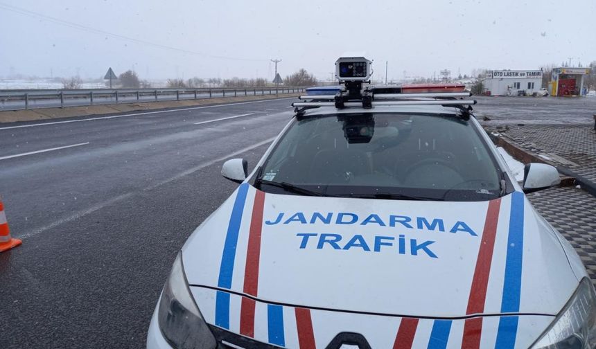 Bayram Tatili İçin Yola Çıkacaklar Dikkat! Her 10 Km'de Bir Radar Var!