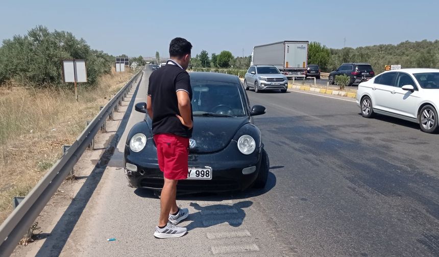 Ayvalık’ta Zincirleme Çarpışma! 5 Yaşındaki Çocuk Hastaneye Kaldırıldı