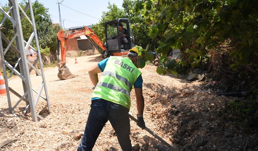 Dursunbey Hamzacık Mahallesi’nin Su Sorununu Başkan Akın Çözdü