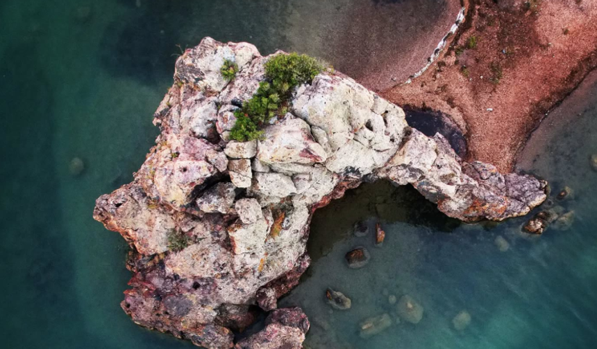 Sosyal Medya Fenomenlerinin Yeni Adresi: Herkes Fotoğraf Çekmek İçin Yarışıyor! Ayvalık’ta Doğal Bir Cennet!