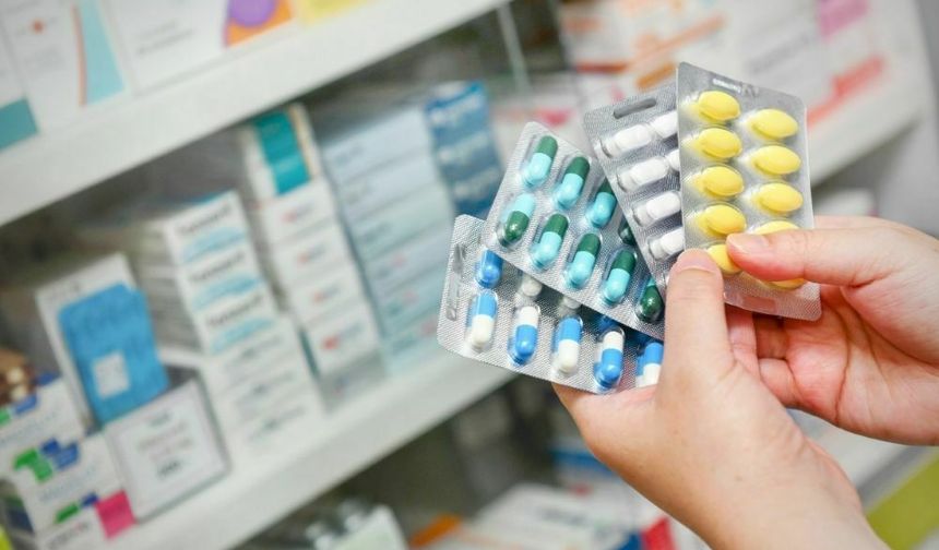 SGK'dan İlaç Kullananlara Yeni Karar! 131 İlaç Daha Listeye Alındı