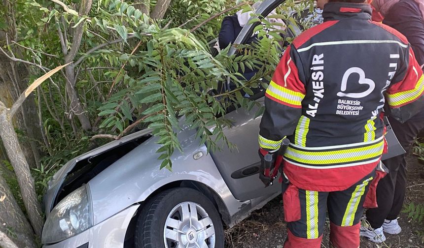 Balıkesir-Bigadiç Yolunda Feci Kaza! Araç Takla Attı, 2 Kişi Yaralandı