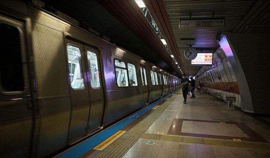 İstanbul Metrosunda İntihar Girişimi! İTÜ-Ayazağa İstasyonu Kapatıldı, Seferler Aksadı!