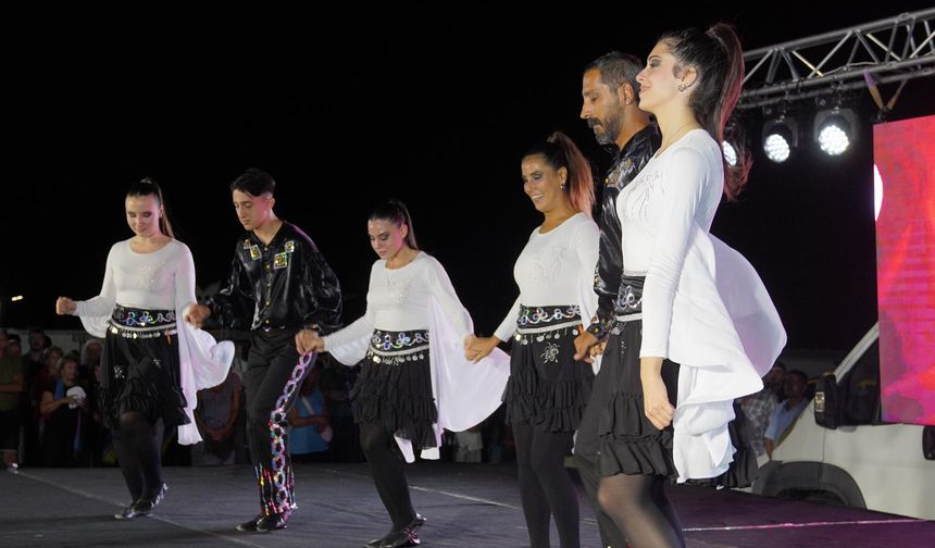 Ayvalık'ta Uluslararası Kültür ve Halk Oyunları Festivali