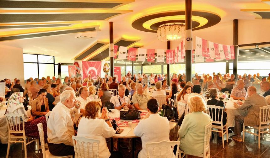 CHP'de ilk kongre Erdek'te... Hale Tuna güven tazeledi