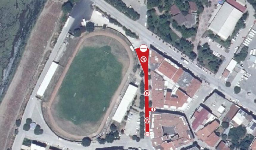 Gönen'de Altay Mahallesinde Yol Kapanıyor!