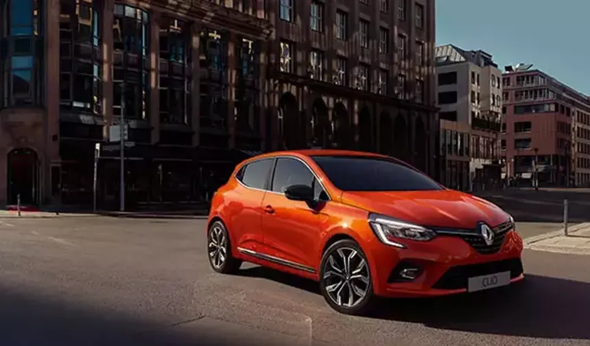 Renault'dan Haziran Ayında Dev Otomobil Kampanyası! Clio ve Megane Sedan'da 200 Bin TL'ye Sıfır Faizli Kredi İmkanı...