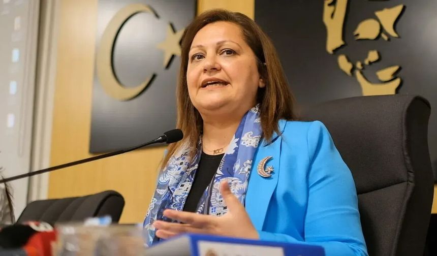 Kesin İhraç Talebiyle Gündeme Gelen Burcu Köksal Kimdir? Burcu Köksal Nereli, Kaç Yaşında ve Siyasi Kariyeri...