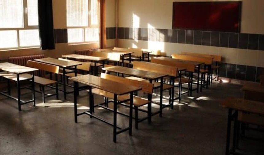 6 Şubat 2026 Cuma Okullar Tatil Mi? Deprem Bölgesinden Peş Peşe Açıklamalar: Hangi İllerde Ders Yok?
