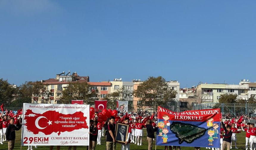 Cumhuriyetin 102. Yılı Erdek’te Kutlandı