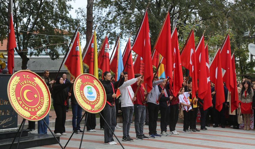 İvrindi’de Cumhuriyet Bayramı’nın 102. Yılı Coşkuyla Kutlandı