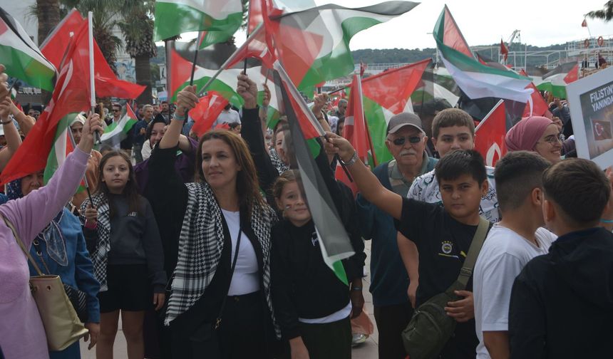 Ayvalık, Filistin İçin Tek Yürek Oldu
