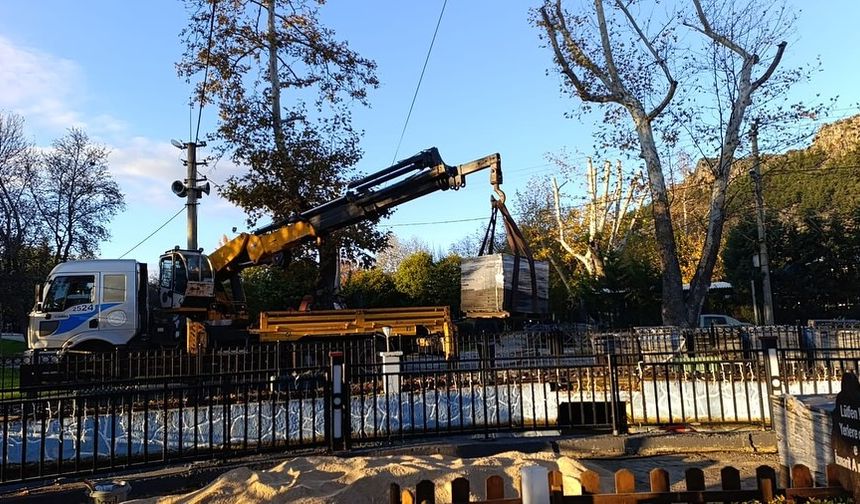 Dursunbey’de Güvenli ve Konforlu Yollar İçin Hummalı Çalışmalar Sürüyor