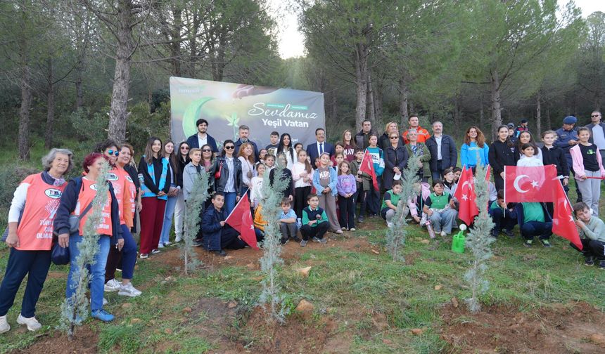 Burhaniye’de “Geleceğe Nefes, İnsanlığa Nefes” Etkinliği Düzenlendi